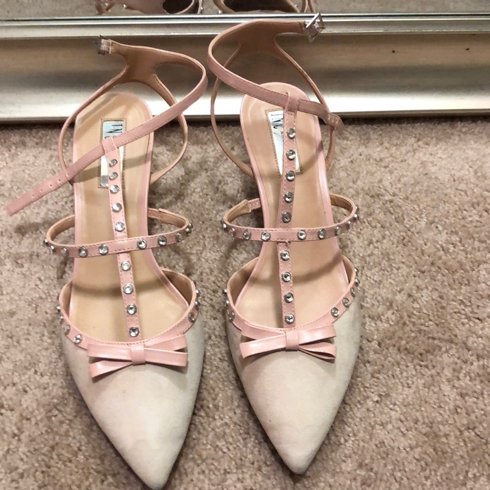 Beautiful stylish studded kitten heel